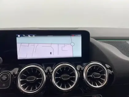 Photo 54 Mercedes Classe B  200 d 8G-DCT