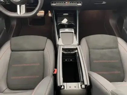 Photo 97 Mercedes Classe B  200 d 8G-DCT