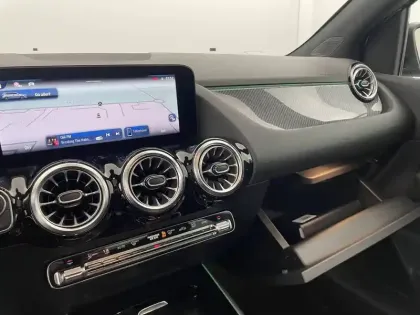 Photo 93 Mercedes Classe B  200 d 8G-DCT