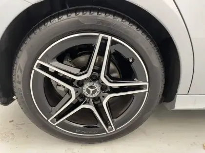 Photo 52 Mercedes Classe B  200 d 8G-DCT