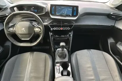 Photo 11 Peugeot 208  PureTech 100 S&S BVM6