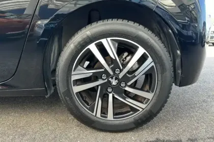 Photo 26 Peugeot 208  PureTech 100 S&S BVM6