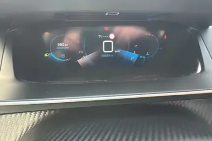 Photo 14 Peugeot 208  PureTech 100 S&S BVM6