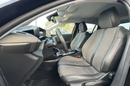 Photo 8 Peugeot 208  PureTech 100 S&S BVM6