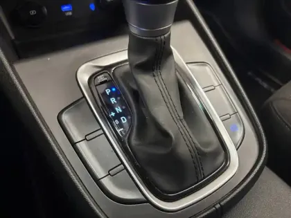 Photo 38 Hyundai Kona  Hybrid 141