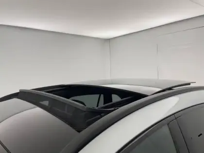 Photo 99 Mercedes GLA  250 e Hybrid EQ 8G-DCT