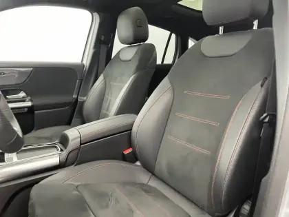 Photo 48 Mercedes GLA  250 e Hybrid EQ 8G-DCT