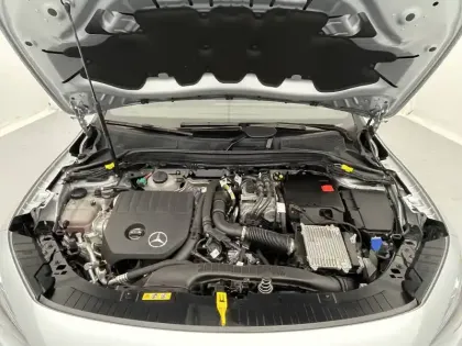 Photo 87 Mercedes GLA  250 e Hybrid EQ 8G-DCT