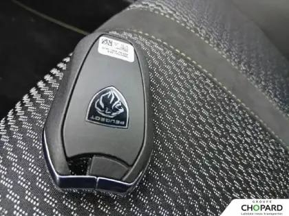 Photo 13 Peugeot 308  Hybrid 145 e-DCS6