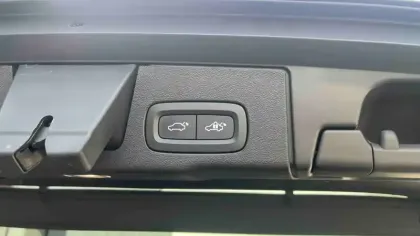 Photo 29 Volvo Xc60  T6 Recharge AWD 253 ch + 87 ch Geartronic 8