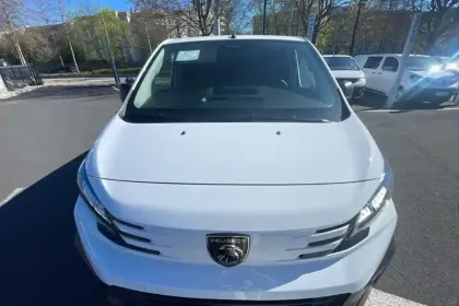 Photo 12 Peugeot Expert  FGN M DIESEL 150 CH MANUELLE