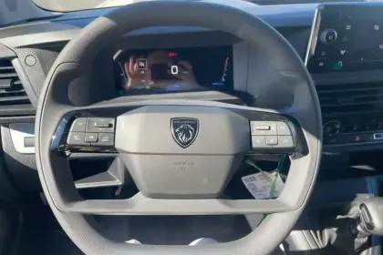 Photo 15 Peugeot Expert  FGN M DIESEL 150 CH MANUELLE