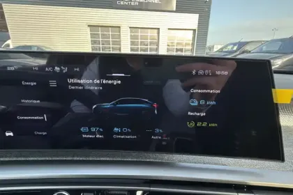 Photo 17 Peugeot 3008  Electrique 210 ch 73 kWh