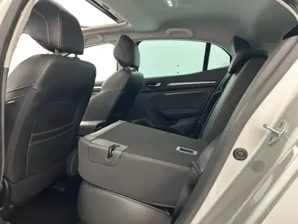 Photo 71 Renault Megane Gén. IV (BFB) Ph1 Intens 5