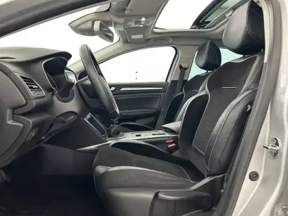 Photo 17 Renault Megane Gén. IV (BFB) Ph1 Intens 5