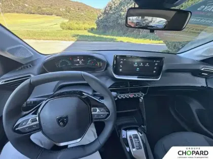 Photo 11 Peugeot 208  Hybrid 110 ch e-DCS6