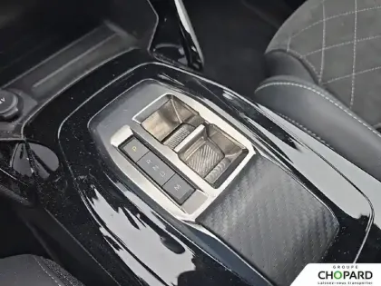 Photo 17 Peugeot 208  PureTech 130 S&S EAT8