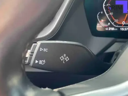 Photo 21 BMW Serie 1 Gén. III (F40) Ph2 M Sport 5