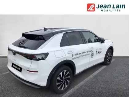 Photo 22 Volkswagen T-roc  1.5 eTSI EVO2 Hybrid 116 ch DSG7