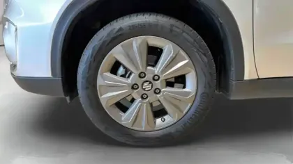 Photo 42 Suzuki Vitara  1.4 Boosterjet Hybrid