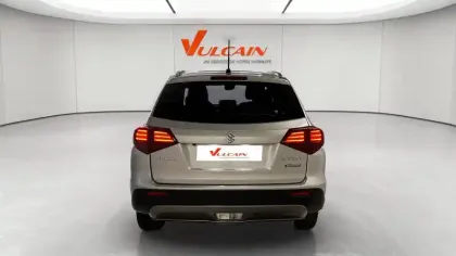 Photo 37 Suzuki Vitara  1.4 Boosterjet Hybrid