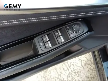 Photo 11 Renault Austral Gén. I (HHN) Ph1 Techno 5