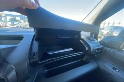 Photo 19 Peugeot Partner  FGN DIESEL 100 CH M CHARG UT MAJ MANUELLE