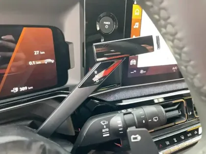 Photo 12 Renault 4 Renault  E-Tech Electrique 150 ch autonomie confort