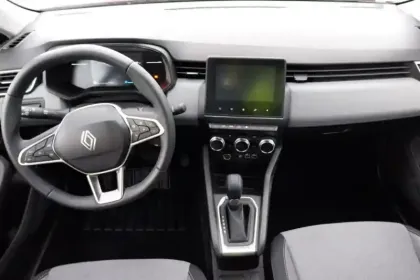 Photo 8 Renault Clio  E-Tech full hybrid 145 ch GSR2