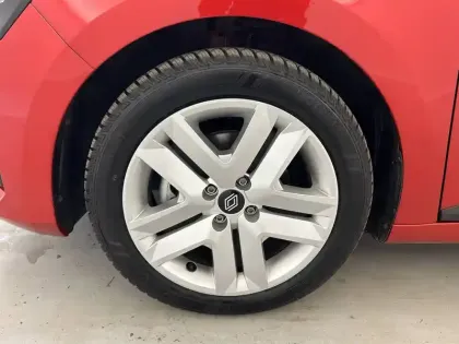 Photo 27 Renault Clio Gén. V (BJA) Ph2 Evolution 5