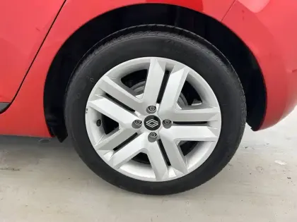 Photo 28 Renault Clio Gén. V (BJA) Ph2 Evolution 5