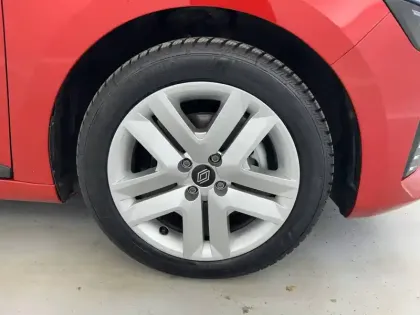 Photo 29 Renault Clio Gén. V (BJA) Ph2 Evolution 5