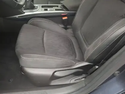 Photo 24 Renault Megane Mégane IV Berline Blue dCi 115