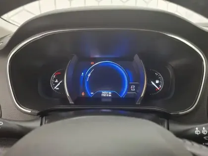 Photo 32 Renault Megane Mégane IV Berline Blue dCi 115