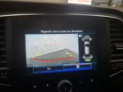 Photo 39 Renault Megane Mégane IV Berline Blue dCi 115