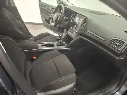 Photo 41 Renault Megane Mégane IV Berline Blue dCi 115