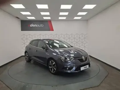 Photo 8 Renault Megane Mégane IV Berline Blue dCi 115