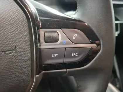 Photo 26 Peugeot 208  PureTech 75 S&S BVM5