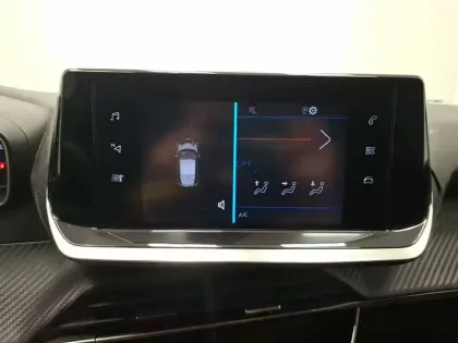 Photo 16 Peugeot 208  PureTech 75 S&S BVM5