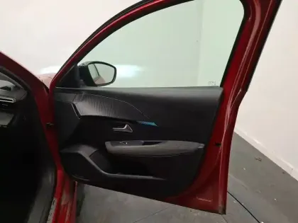 Photo 28 Peugeot 208  PureTech 75 S&S BVM5