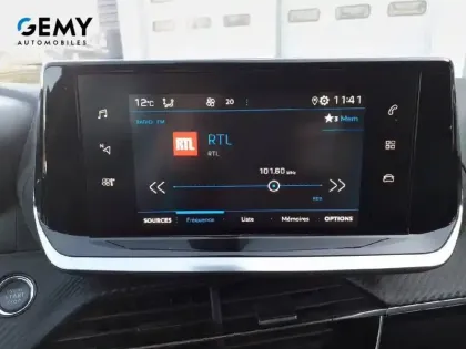 Photo 15 Peugeot 208  PureTech 100 S&S EAT8