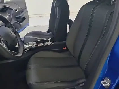 Photo 45 Peugeot 208 Gén. II Ph1 NG Allure 5