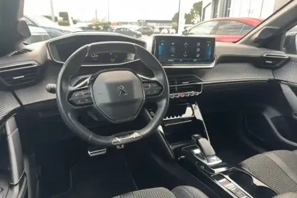 Photo 26 Peugeot 208  Electrique 50 kWh 136ch