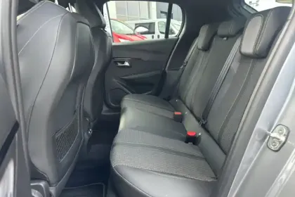 Photo 10 Peugeot 208  Electrique 50 kWh 136ch