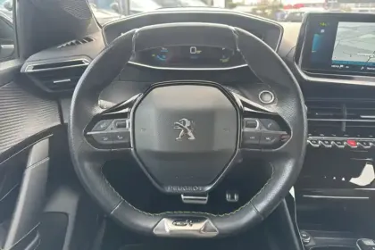 Photo 16 Peugeot 208  Electrique 50 kWh 136ch