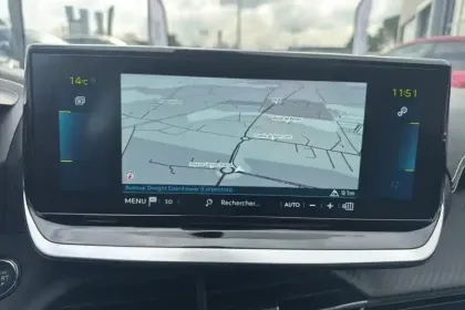 Photo 18 Peugeot 208  Electrique 50 kWh 136ch