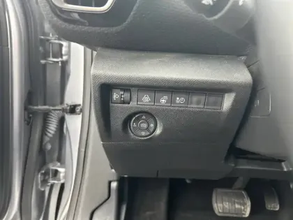 Photo 38 Citroën C4 e- 136 ch Automatique
