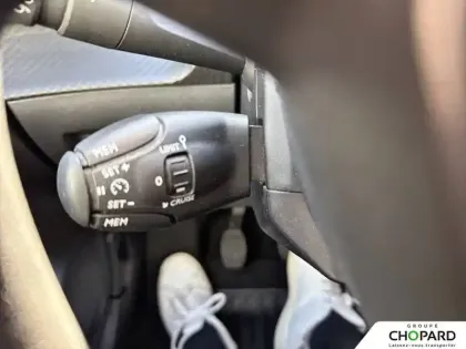 Photo 40 Peugeot 208 Gén. II Ph1 NG Like 5