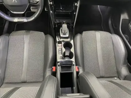 Photo 88 Peugeot 208  PureTech 100 S&S EAT8