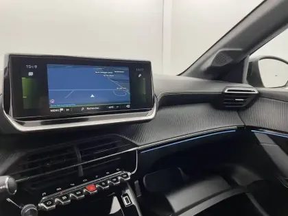 Photo 27 Peugeot 208  PureTech 100 S&S EAT8